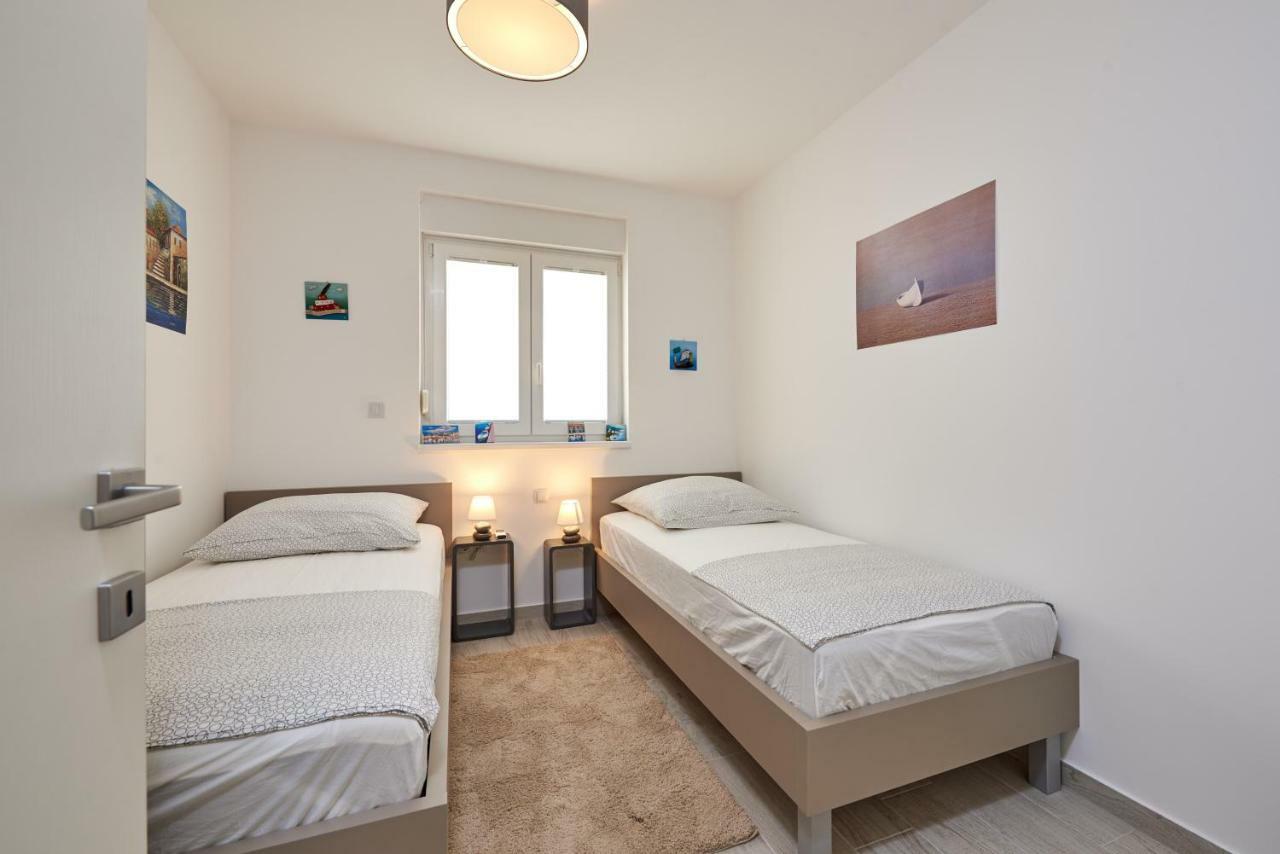 City Apartment Magdalena Trogir Exterior photo