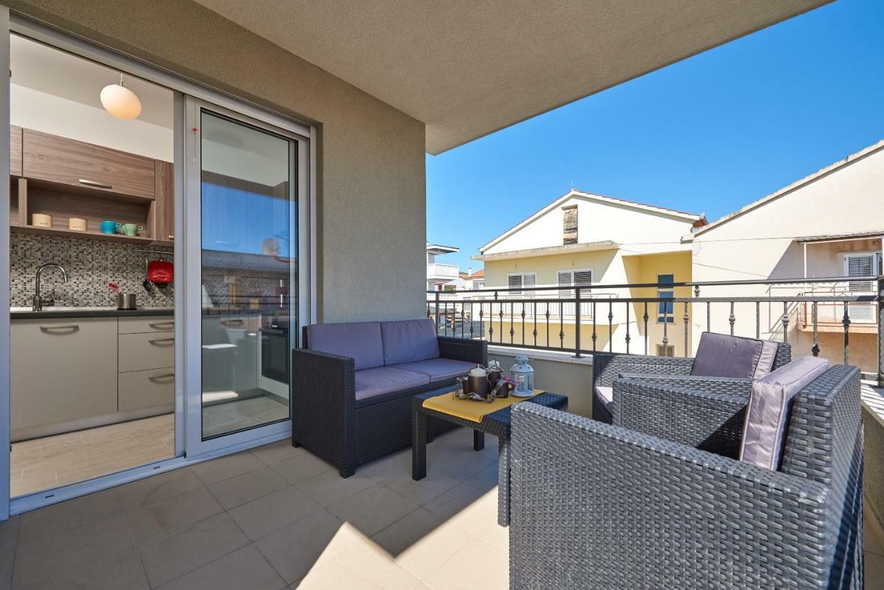 City Apartment Magdalena Trogir Exterior photo